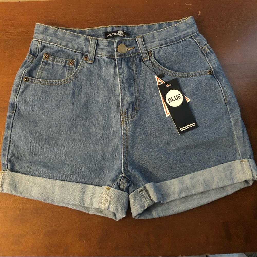 NWT boohoo high-rise denim shorts!